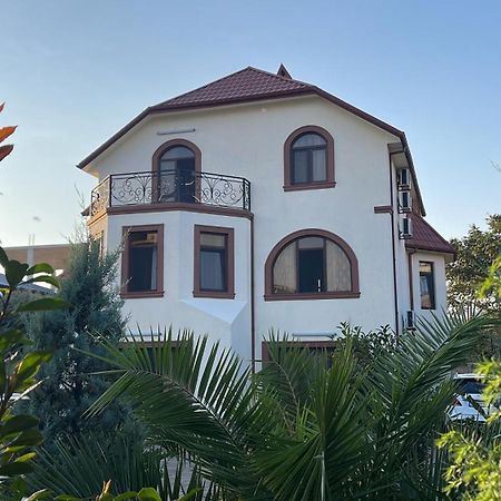 Villa Mariana Batumi Ngoại thất bức ảnh