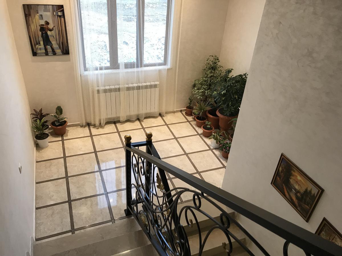 Villa Mariana Batumi Ngoại thất bức ảnh