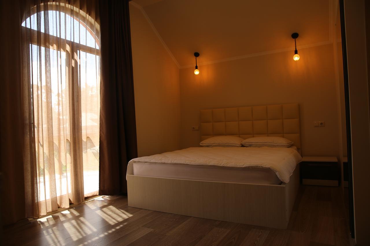 Villa Mariana Batumi Ngoại thất bức ảnh