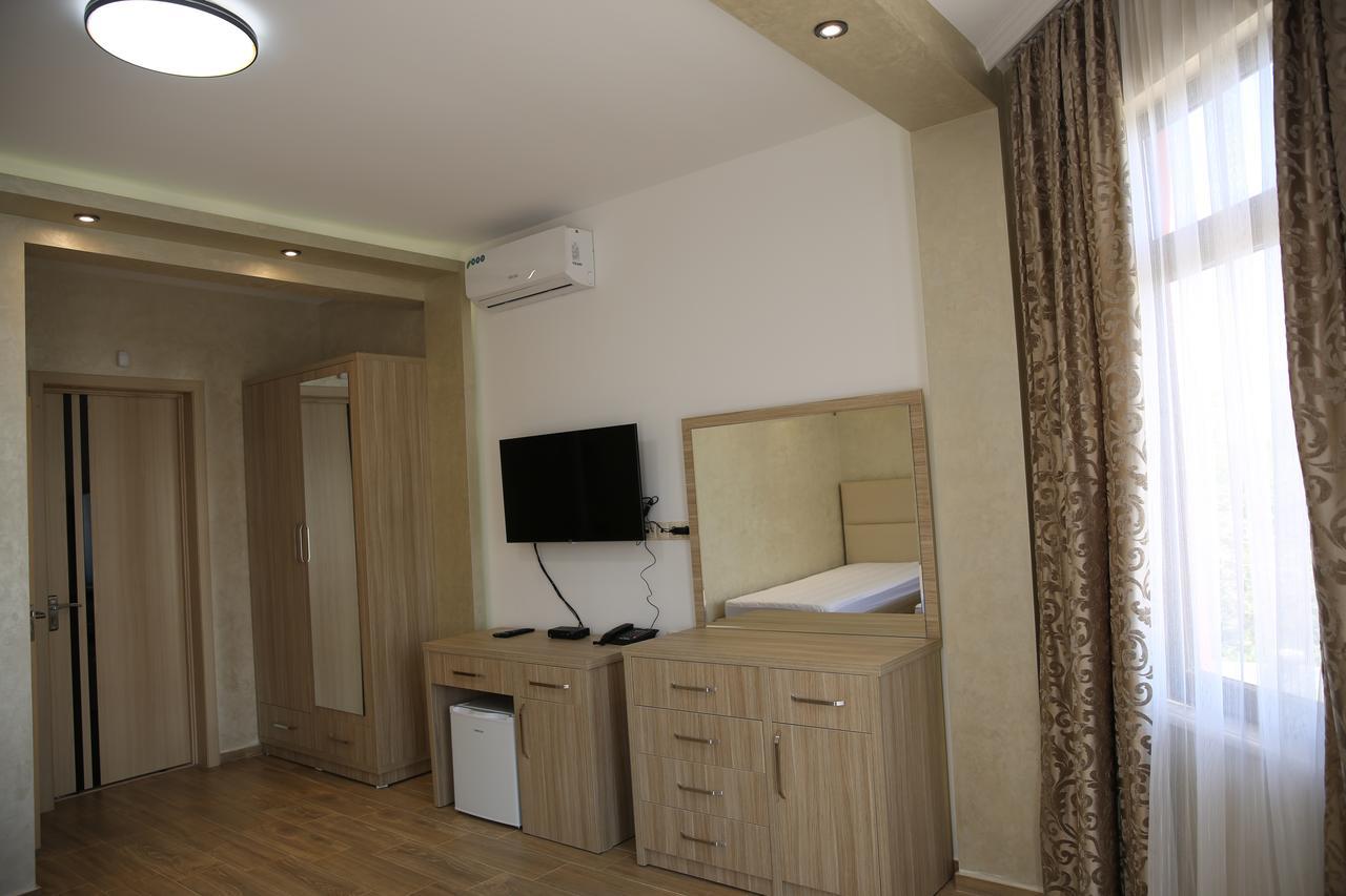 Villa Mariana Batumi Ngoại thất bức ảnh