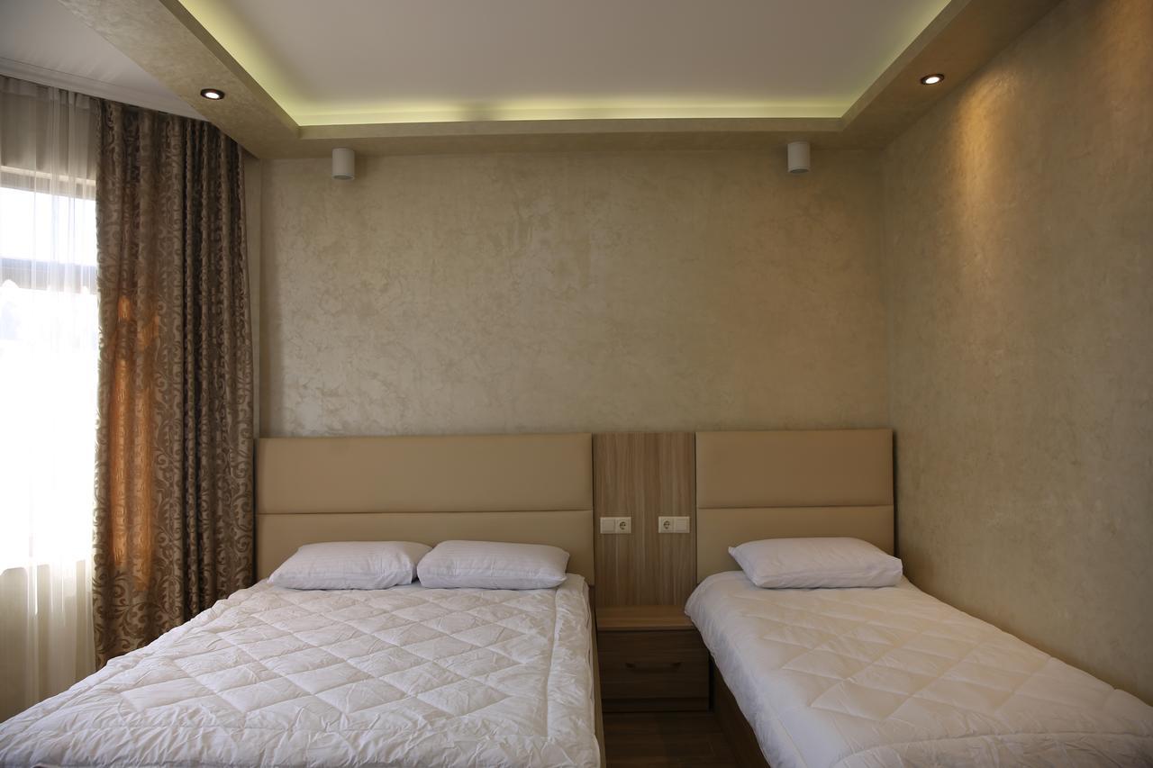 Villa Mariana Batumi Ngoại thất bức ảnh